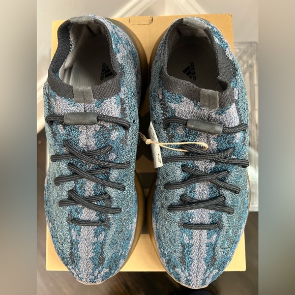 Yeezy boost 380 Covellite size 6 - Picture 3 of 9